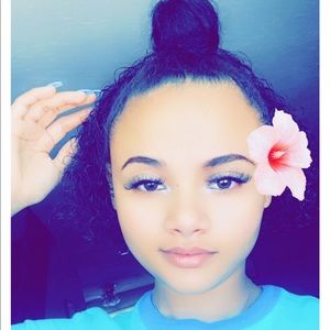 Meet your Posher, Ciara